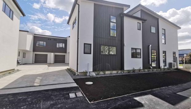 Riccarton, 3 bedrooms - Photo 1