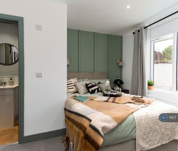 1 bedroom in a house share to rent - Photo 6