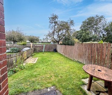 2 bed upper flat to rent in NE3 - Photo 3