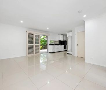 2/64 Kitchener Street, Coorparoo. - Photo 6