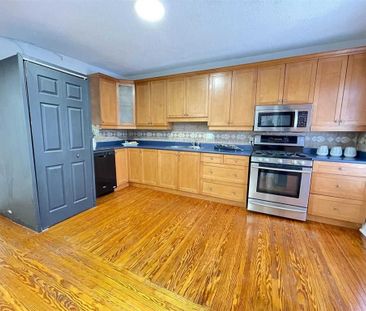 For Lease - 229 Locke Street Unit# Upper, Hamilton, Ontario - Photo 5