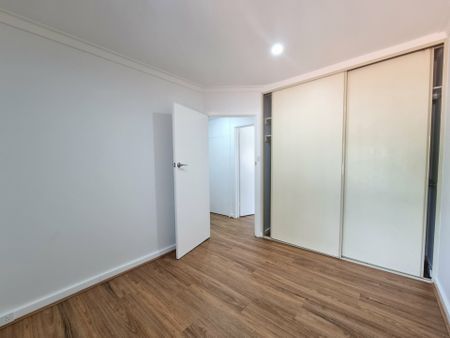 Newly Renovated Family Home - Photo 4