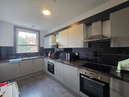 Stoke Newington Road, Hackney, London N16 - Photo 3