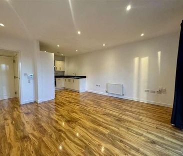 Imperial Drive, Harrow, HA2 - Photo 1