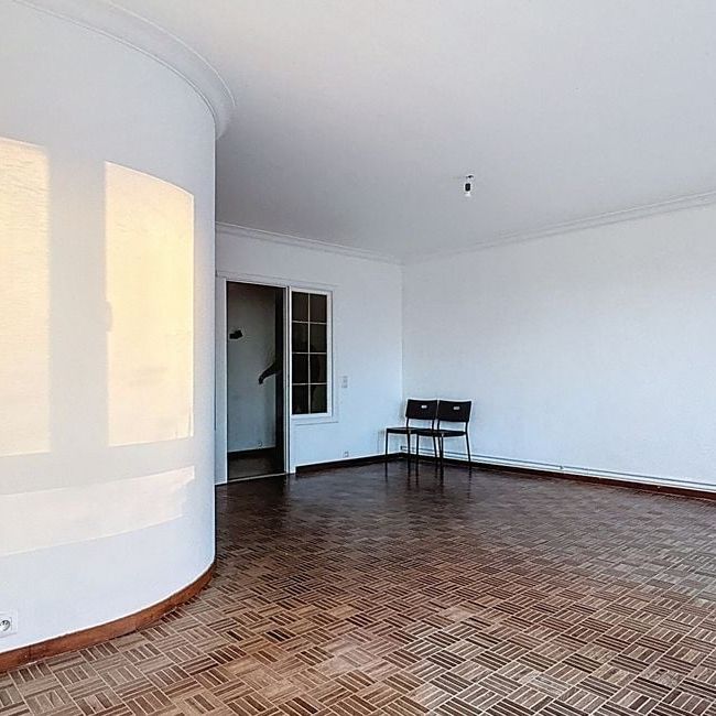 Appartement te huur in Merksem voor € 975 met 2 slaapkamers - Foto 1