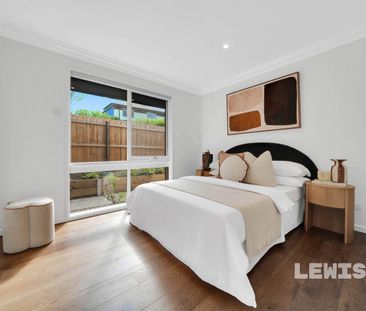 Immaculate 3 bedroom unit with garage - Photo 4