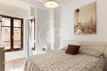 Flat for rent in San Francesc - Photo 2