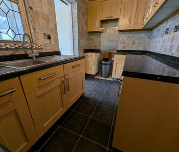 3 bedroom terraced house to rent - Photo 3