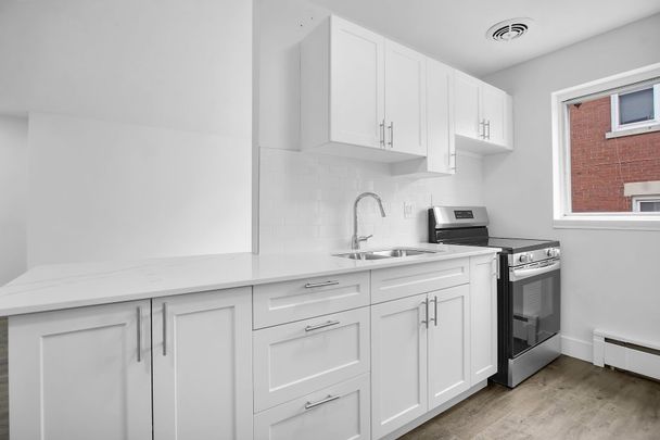 For Lease - 69 Cartwright Street Unit# 3, London East, Ontario - Photo 1