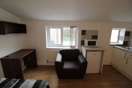 Brook Street Flat 3, PRESTON, Lancashire PR1 7DD - Photo 4