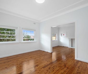 10 Strathallen Avenue, Northbridge NSW 2063 - House For Rent | Domain - Photo 4
