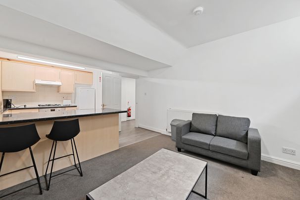 3 Bed Student Accommodation - Photo 1