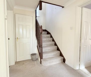 4 bedroom detached house to rent - Photo 3
