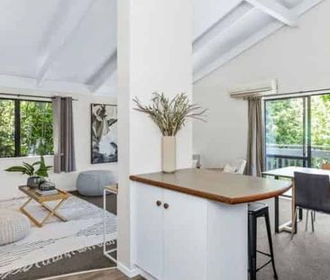 Quiet Bluff Hill Flat - Photo 4