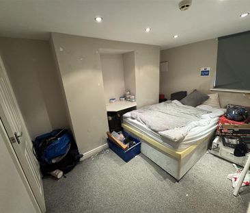 Newport Mount, Burley, LS6 3DB, Leeds - Photo 3