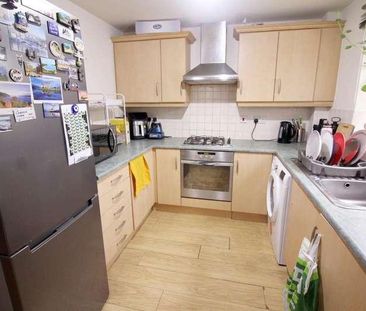 Broadoaks, BL9 - Photo 4