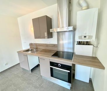 Location Appartement 3 pièces 65m² VILLEURBANNE 69100 - Photo 5