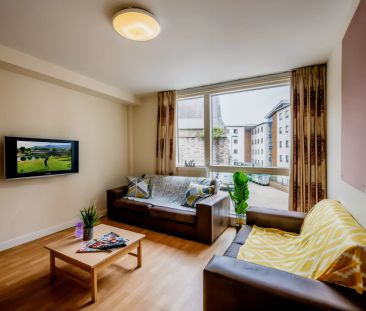 Double Ensuite (within 4 bed flat) - Photo 6