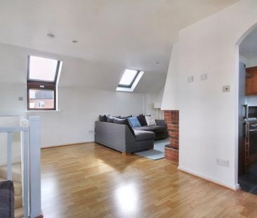 1 bedroom coach house to rent - Photo 5