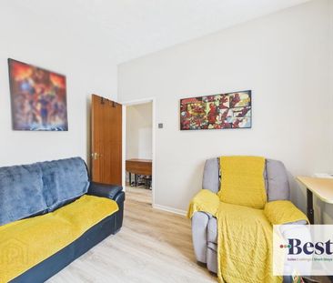 5 Victoria Street, BT388AQ, Carrickfergus - Photo 1