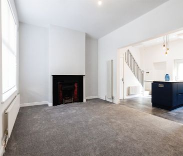 High Street, Lincoln, Washingborough - Photo 4