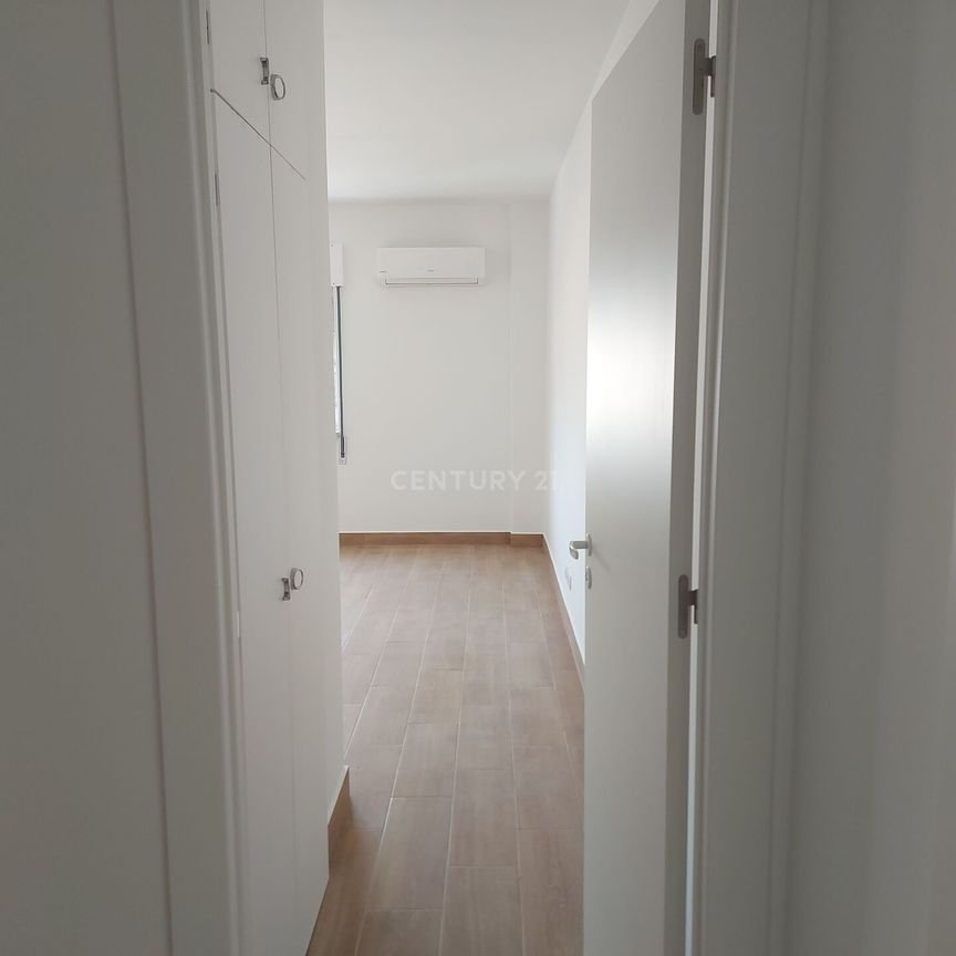 APARTAMENTO T2 REMODELADO PARA ARRENDAMENTO EM SETÚBAL - Photo 1