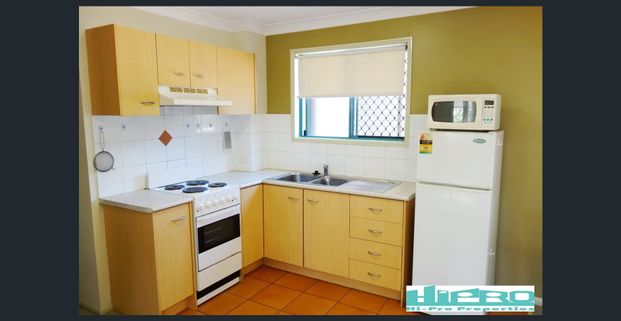 FURNISHED ONE BEDROOM UNIT with Carspace - Photo 1