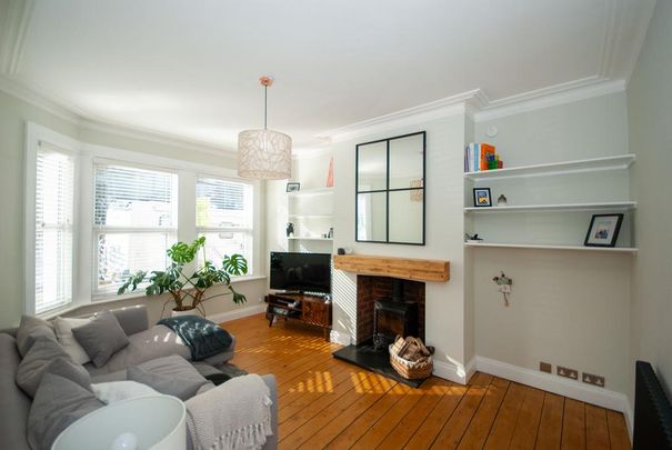 3 bedroom terraced house to rent - Photo 1