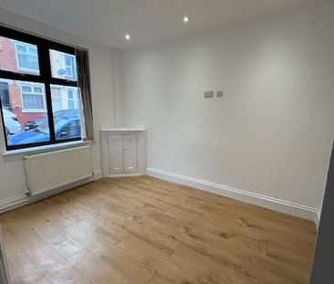 3 Bed Terraced House, Asfordby St, LE5 - Photo 3