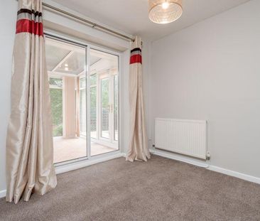 2 bedroom semi-detached bungalow to rent - Photo 4