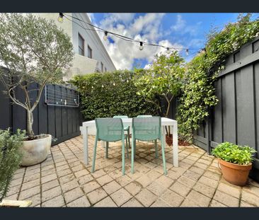 2/137 Roberts Road, Subiaco, WA 6008 - Photo 6
