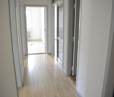 Lys og rummelig 4-værelses lejlighed i Odense C - Photo 6