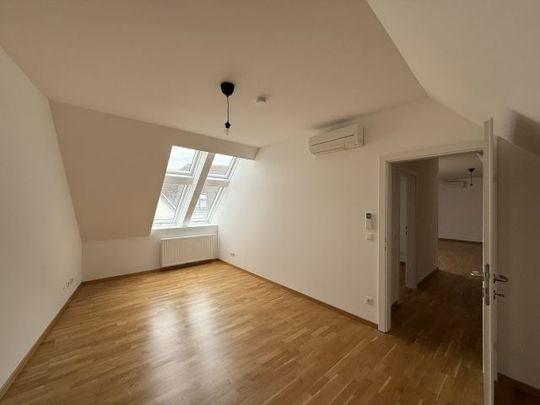 KREMS-Zentrum, 3-Zimmer Dachgeschosswohnung mit Lift und Klima-Anlage - Foto 1