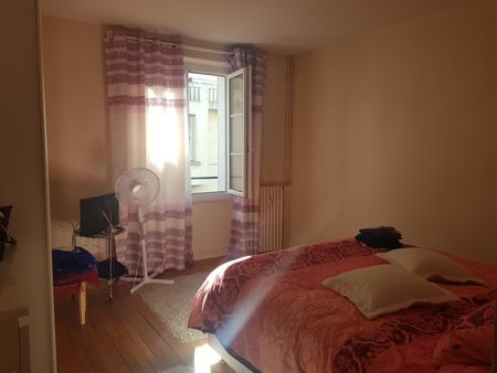 Location Appartement 3 pièces 62m² ORLEANS 45000 - Photo 2