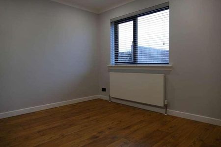 Lochlibo Court, Dreghorn, KA11 - Photo 2