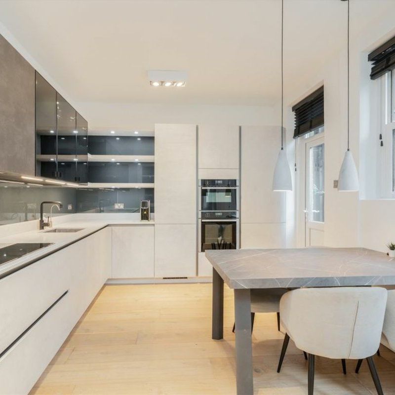 Hammersmith Bridge Road, Hammersmith, W6 - Photo 1