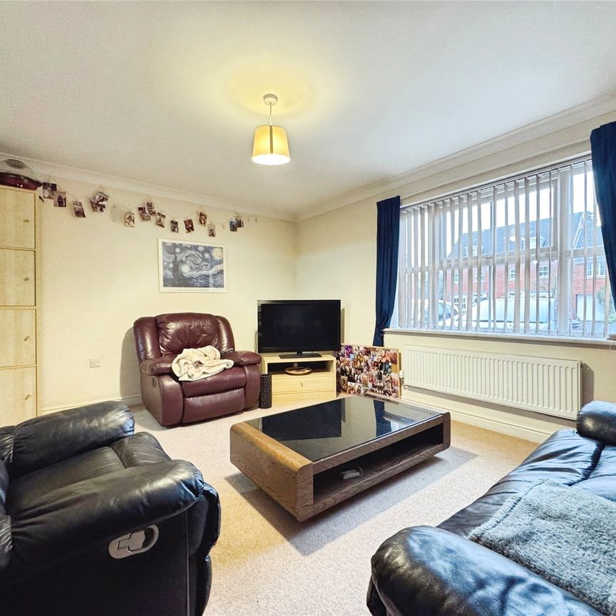 4 bedroom house to rent Earles Gardens, Norwich, NR4 - Photo 1