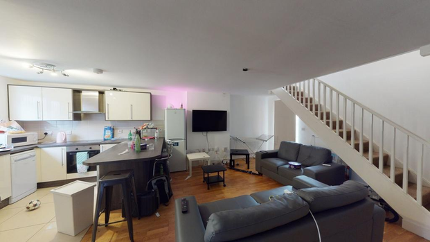 4 bedroom townhouse to rent - Photo 1