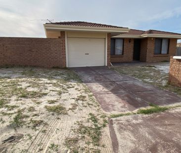 9 Ribble Place, Beechboro WA 6063 - House For Rent | Domain - Photo 2
