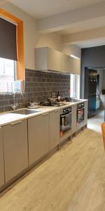 1 bedroom in a house share to rent - Photo 3