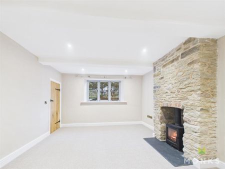 5 bedroom detached house to rent - Photo 4