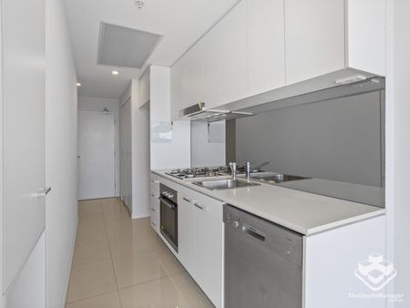 Modern 1-Bedroom Apartment in The Link, Nundah â Prime Location & Lifestyle Convenience - Photo 3