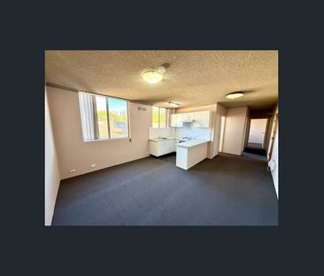 NEAT AND CONVENIENT. - Photo 1