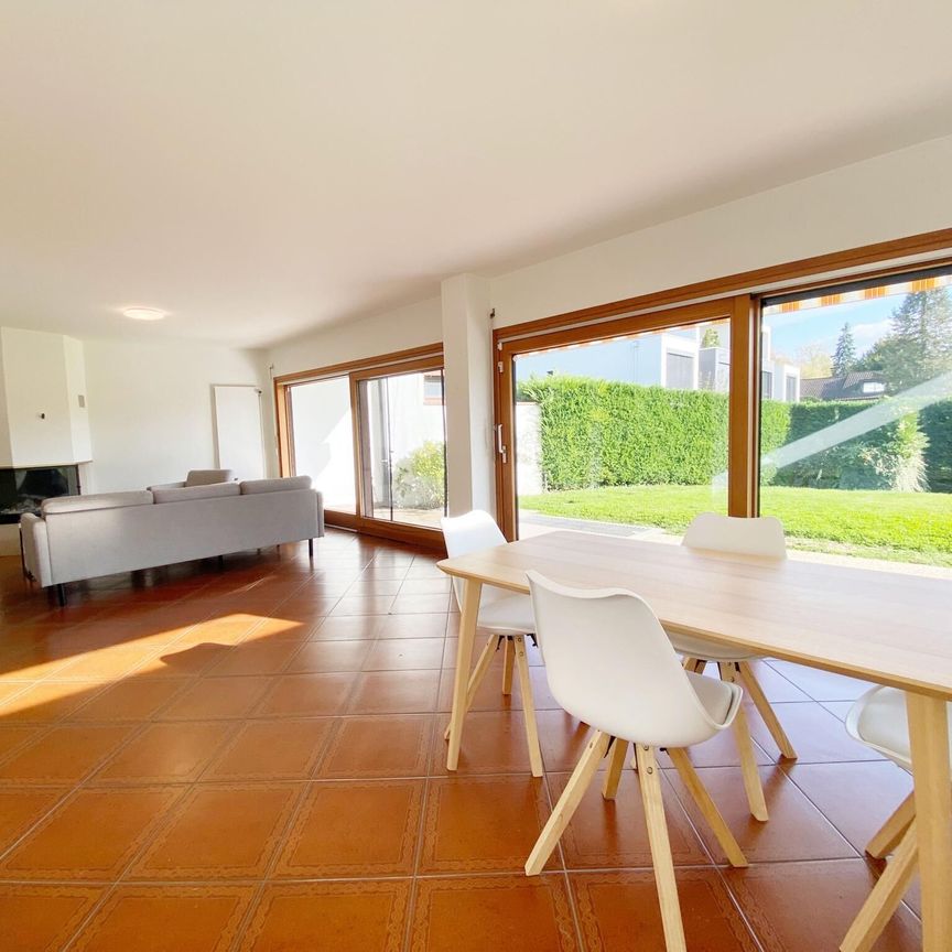 Beautiful semi-detached villa with 6.5 rooms in Pregny-Chambésy. - Foto 1