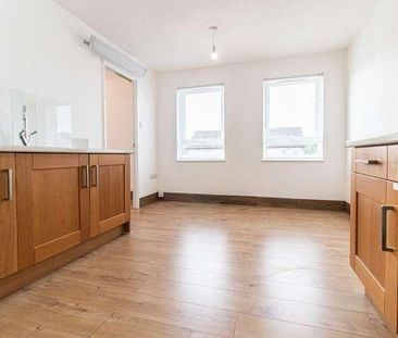 Jasper Close, Cardiff, CF5 - Photo 3
