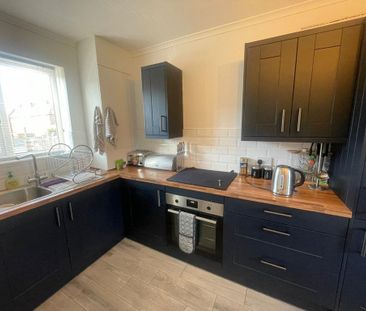 2 bedroom terraced house to rent - Photo 4