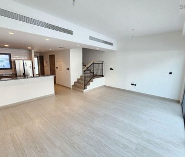 Nice Brand New 4 Bed, Near Central Hub, Santorini - Photo 2