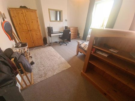 4 bedroom house to rent - Photo 3