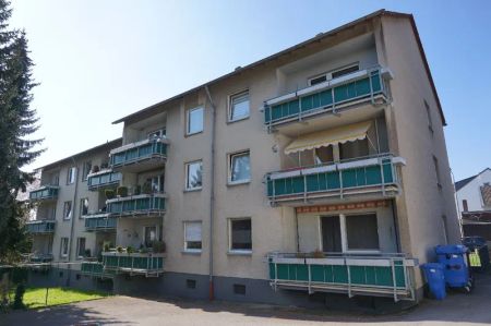 Klassische 3-Zimmer-Wohnung mit Loggia in zentraler Lage von Leverkusen-Schlebusch! - Photo 3