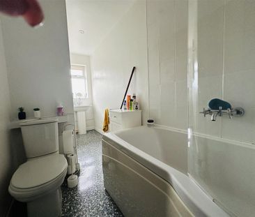 2 bedroom house to rent - Photo 1